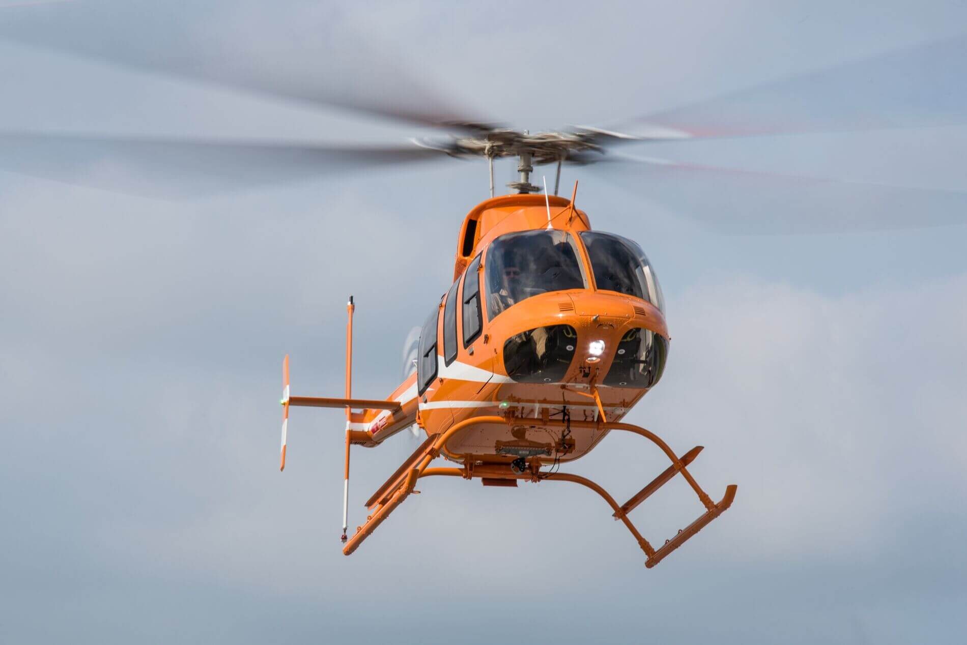 Bell 407 - 公共の安全と多用途ヘリコプター昇降技術