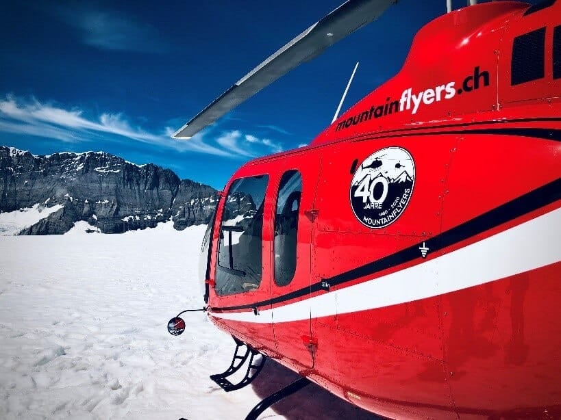 Mountain Flyers - 後方からのクローズアップ