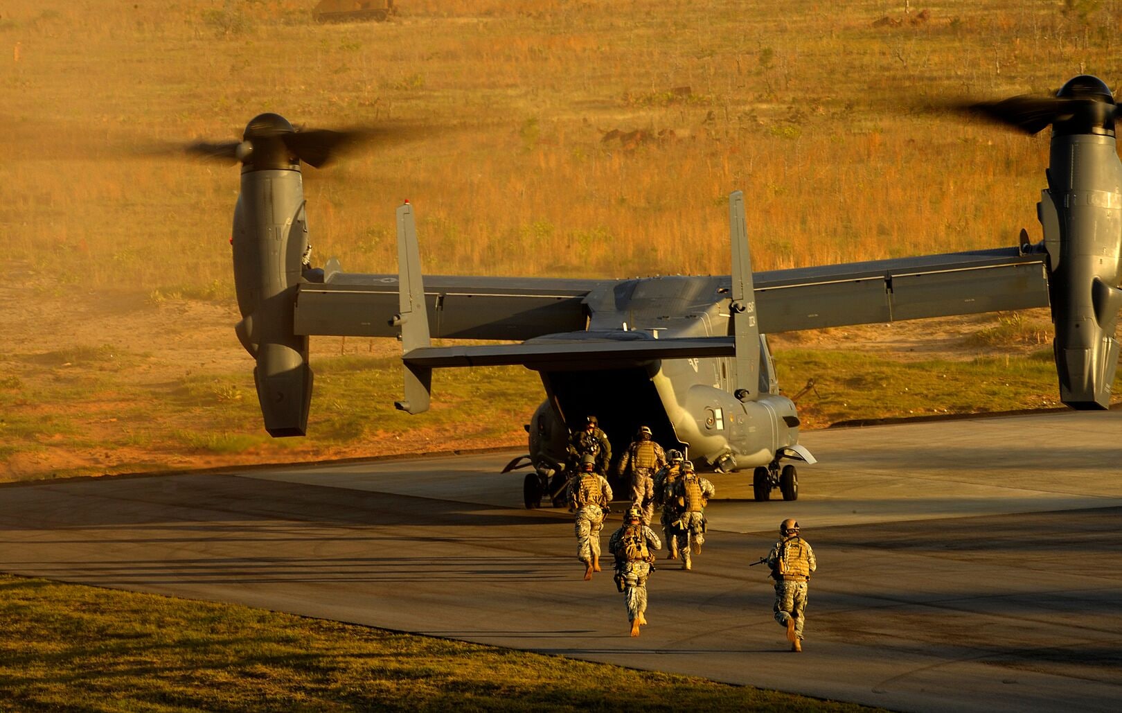 プレゼンテーション-Bell_BoeingCV-22_288889