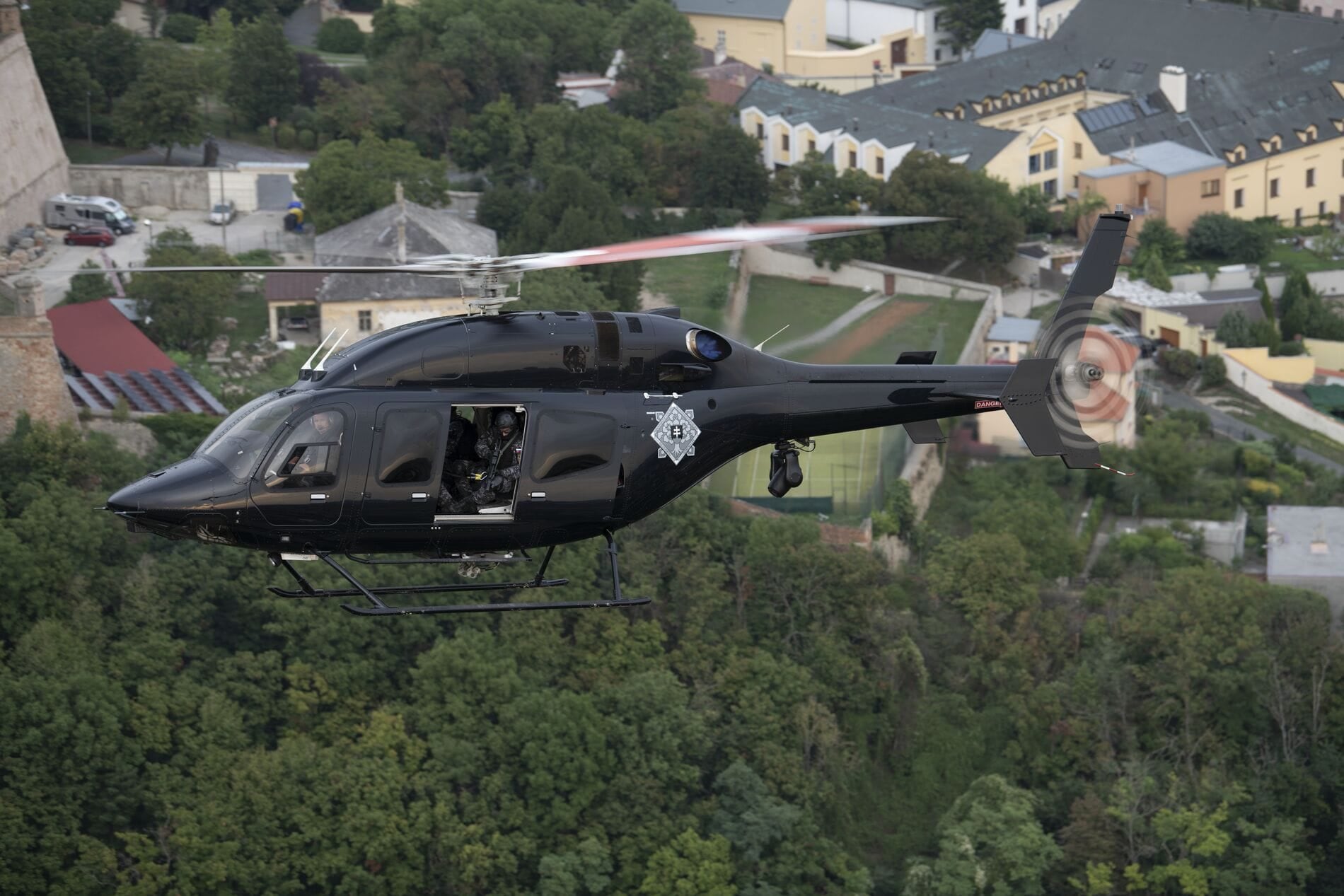 ウェブ_ヒーロー-CML_429_スロバキア警察_SLO 0671_2019