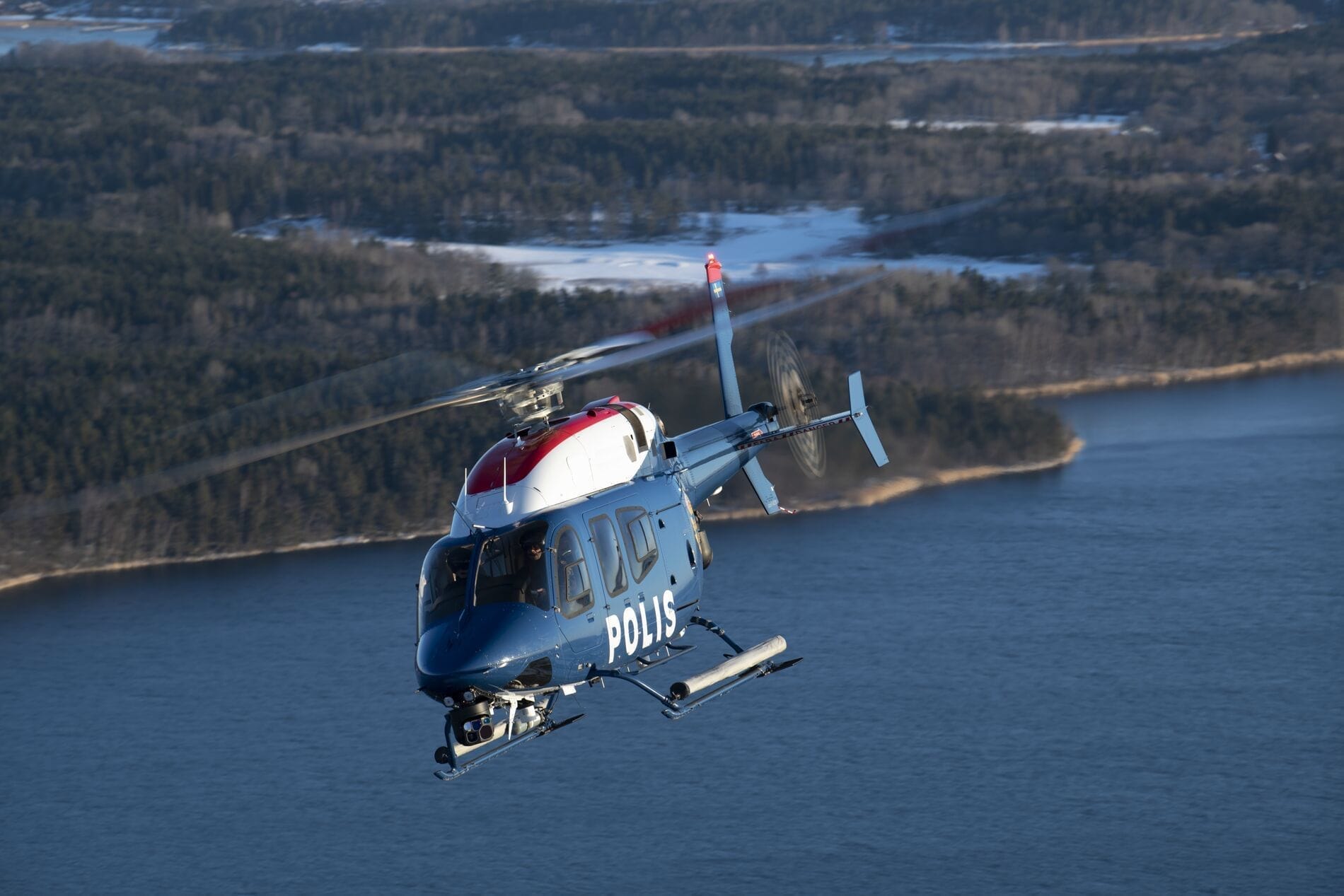 ウェブ_ヒーロー-CML_429_スウェーデン国家警察_SWE 0723_2019