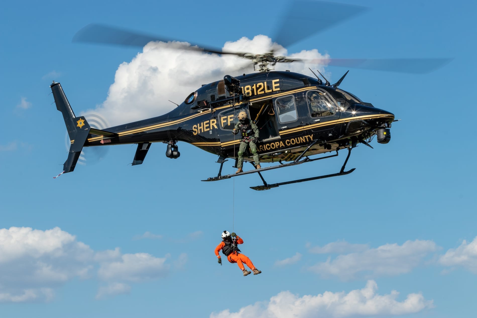 航空機・ヘリコプター AIR BOOKS AirWolf, a GPS radio-controlled helicopter that anyone can
